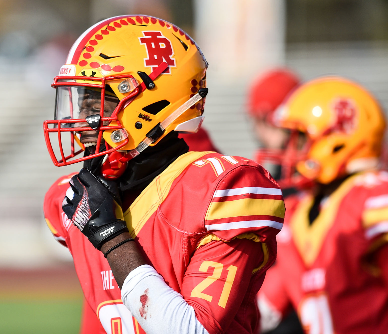 110919-mda-spt-rocky-football-027a.jpg